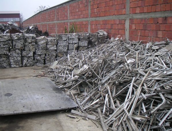 Metal iz recikliranih izvora vs nova sirovina